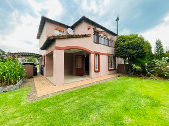 Townhouse for sale in Ekurhuleni, Gauteng