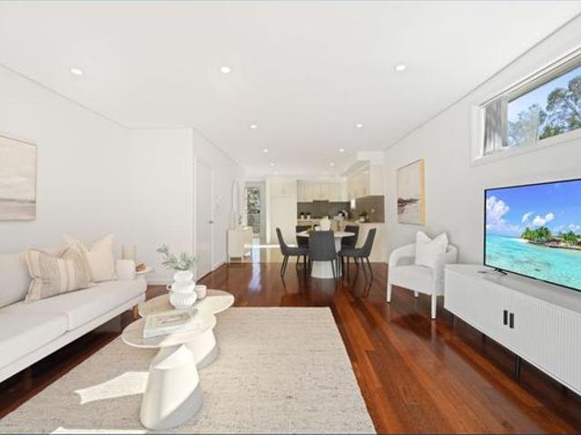 Townhouse for rent in Sydney, New South Wales