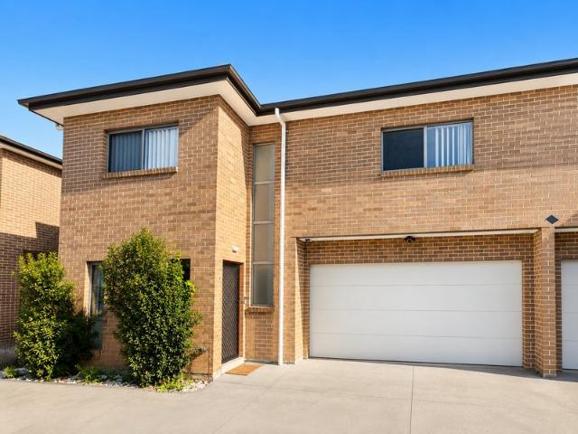 Townhouse for rent in Sydney, New South Wales