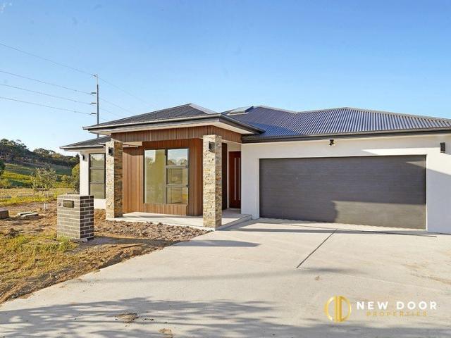 House for rent in Googong, New South Wales