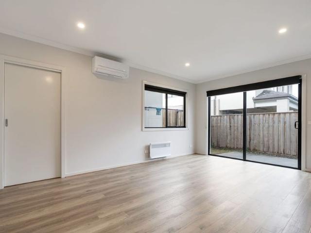 Townhouse for rent in Camerons Creek, Victoria