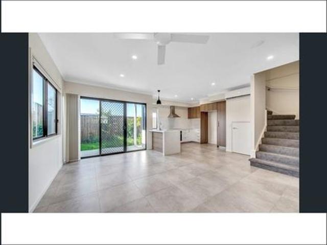 Townhouse for rent in Toombul, Queensland