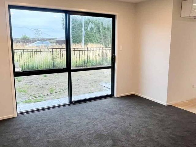 House for rent in Chaslands, Canterbury