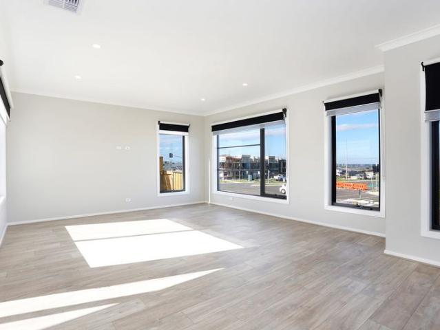 Townhouse for rent in Camerons Creek, Victoria