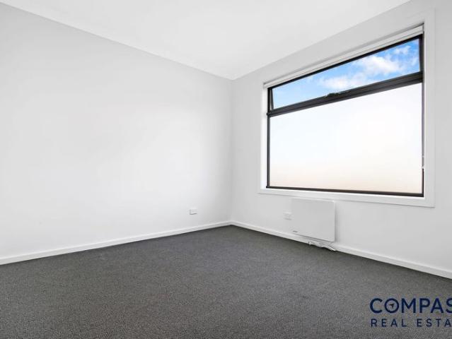 Townhouse for rent in Camerons Creek, Victoria