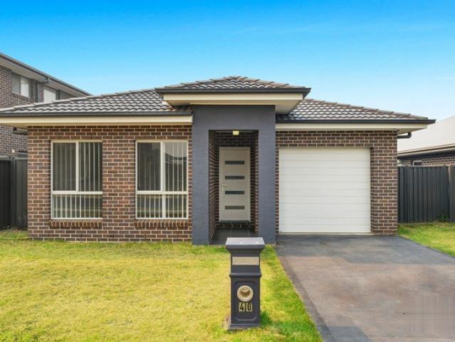 House for rent in Gregory Hills, Sydney