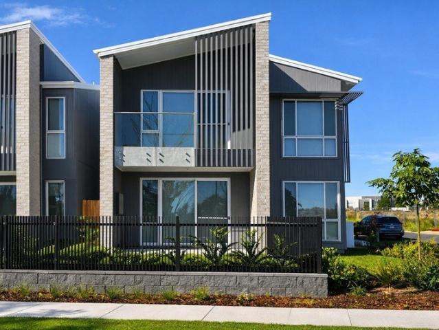 Cottage for sale in Sydney, New South Wales
