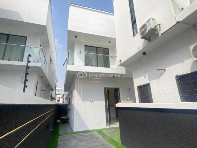 House for sale in Eti Osa, Lagos