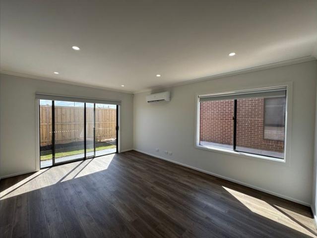 Room for rent in Camerons Creek, Victoria
