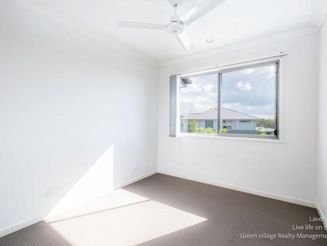 Townhouse for rent in Toombul, Queensland