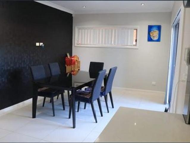 Townhouse for rent in Sydney, New South Wales