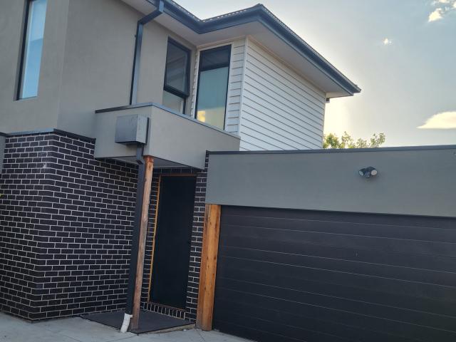Townhouse for sale in Camerons Creek, Victoria