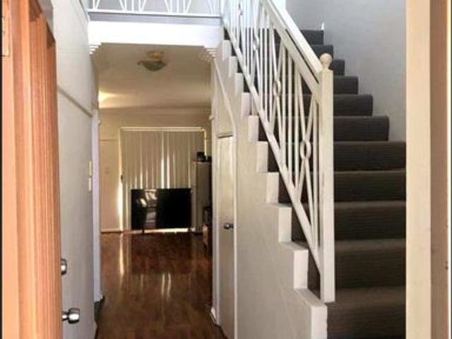 Townhouse for rent in Sydney, New South Wales