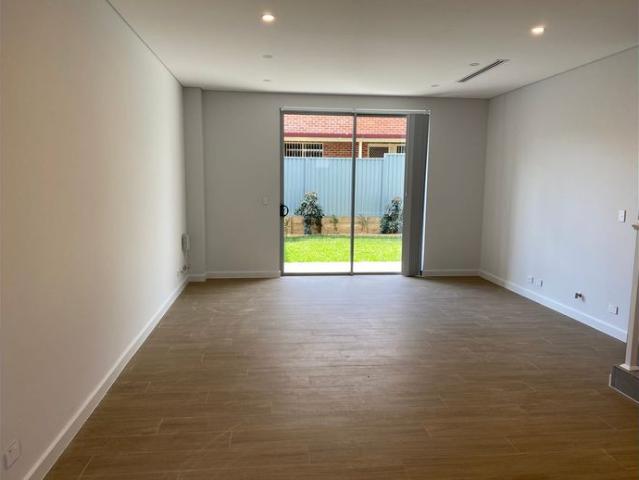 Townhouse for rent in Sydney, New South Wales