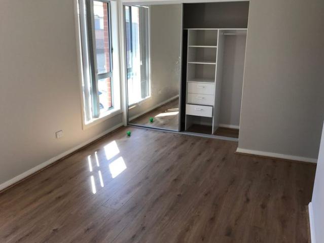 Townhouse for rent in Sydney, New South Wales