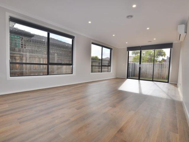 Townhouse for rent in Camerons Creek, Victoria