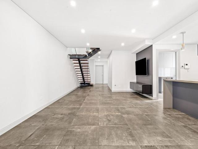Townhouse for rent in Sydney, New South Wales