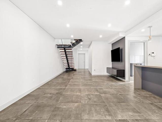 Townhouse for rent in Punchbowl, Sydney