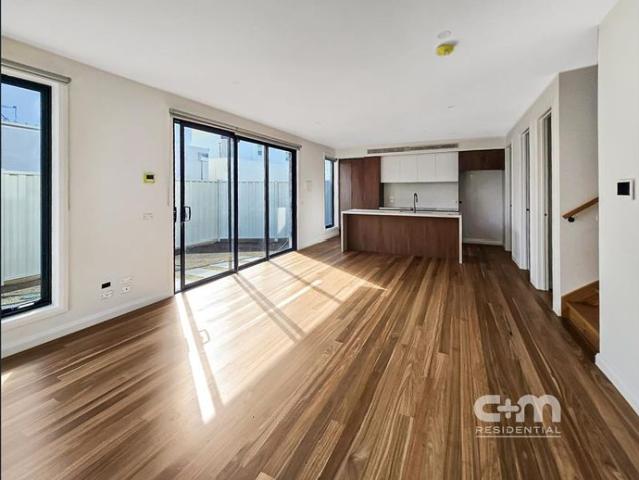 Townhouse for rent in Camerons Creek, Victoria