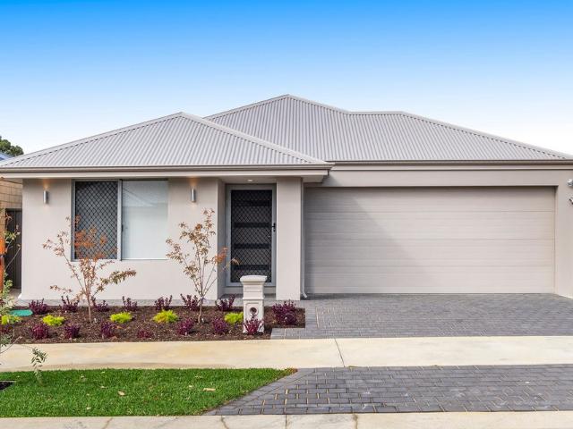 House for rent in Lakelands