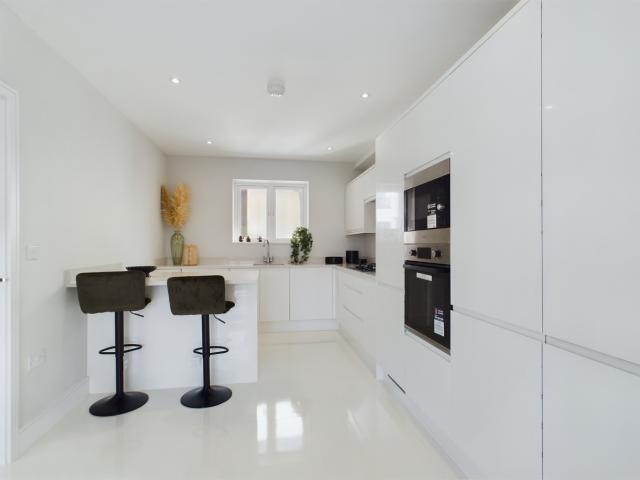 House for rent in Luton, Chatham