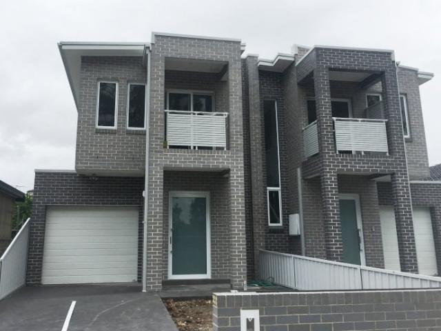 Duplex for rent in Sydney, New South Wales