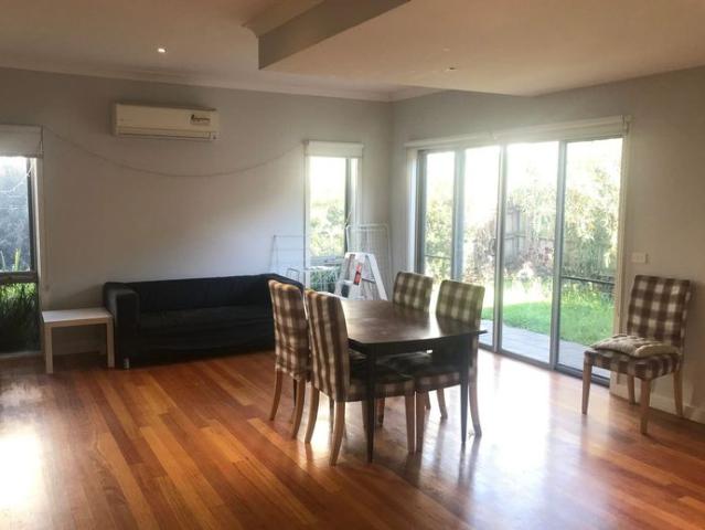 Townhouse for rent in Camerons Creek, Victoria