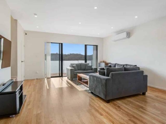 House for rent in Whangaparaoa, Oroua County