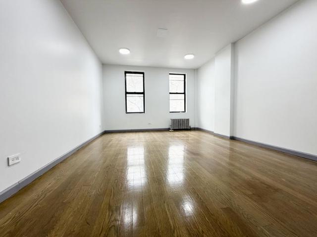 Room for rent in Arverne, New York
