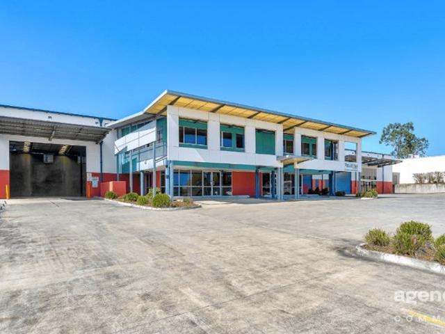 Warehouse for rent in Toombul, Queensland