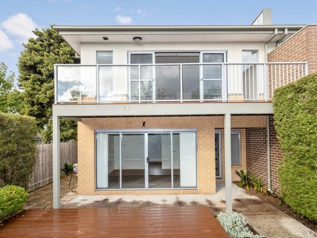 Townhouse for rent in Camerons Creek, Victoria