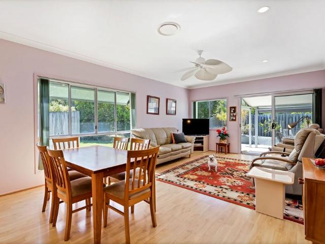 Apartment for rent in Kings Creek, Queensland