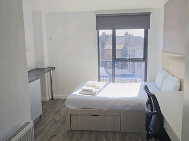 Apartment for rent in London Borough of Lewisham, Ladywell