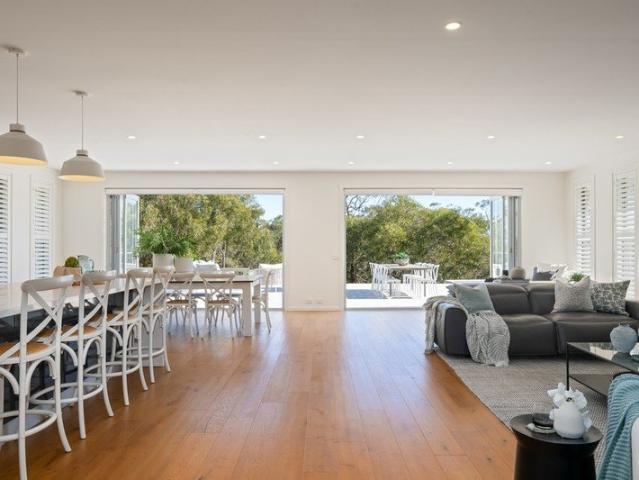 Cottage for sale in Sydney, New South Wales