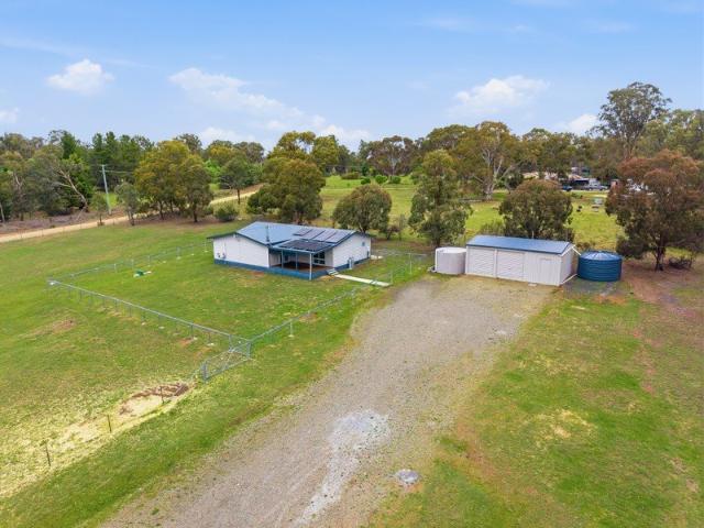 Cottage for rent in Invergowrie, Uralla Shire Council