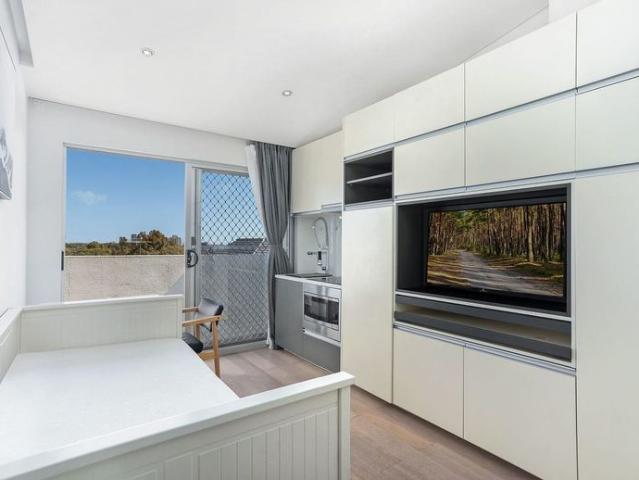 Granny Flat for rent in Sydney, New South Wales