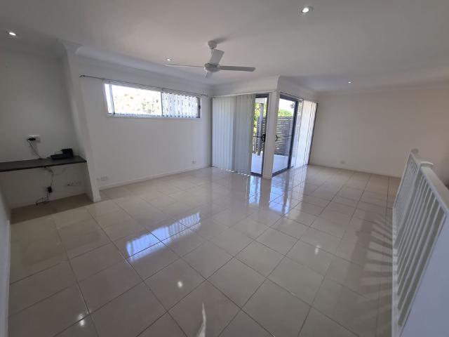 Townhouse for rent in Toombul, Queensland