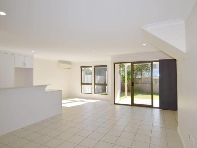 Apartment for rent in Hazelbrook Estate, Calliope