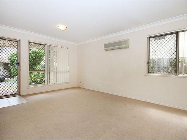 Townhouse for rent in Toombul, Queensland