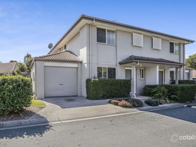 Townhouse for rent in Toombul, Queensland