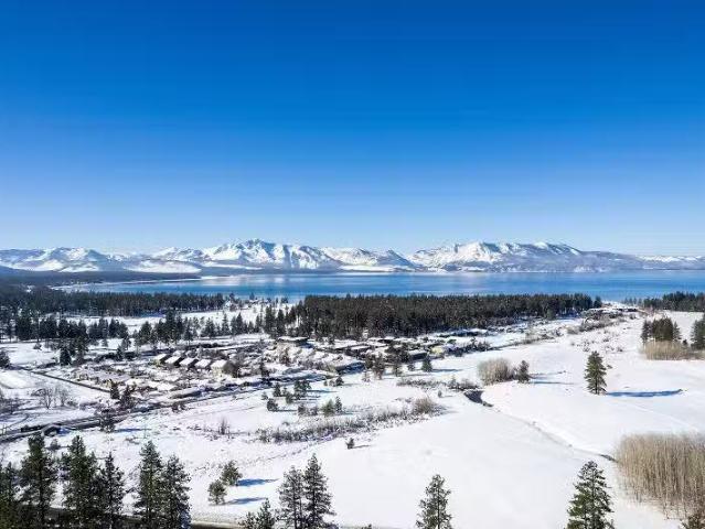 Condo for sale in Stateline