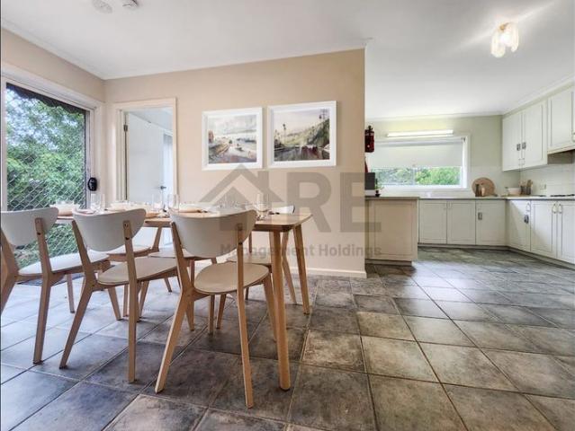 Room for rent in Camerons Creek, Victoria