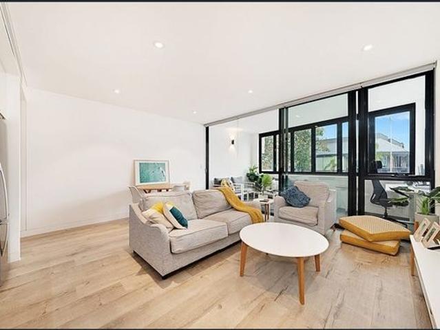 Apartment for rent in Neutral Bay Junction, Sydney