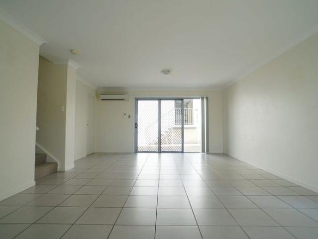 Townhouse for rent in Toombul, Queensland