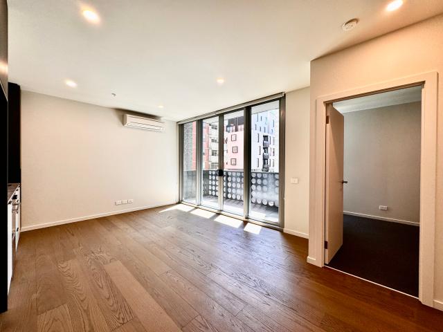 Apartment for rent in Carlton