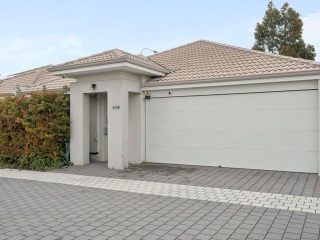 House for sale in Seville Grove, City Of Armadale
