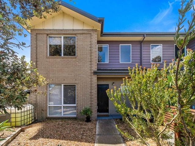 Apartment for sale in Seaford, Melbourne