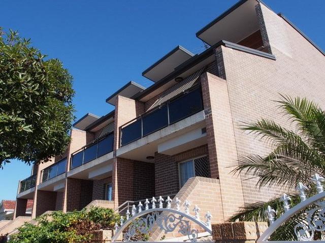 Townhouse for rent in Auburn, Sydney