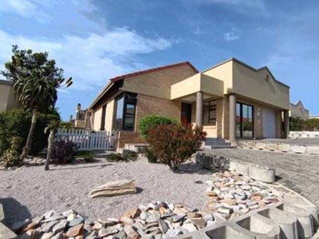 Townhouse for sale in Groot Brak Rivier, Western Cape