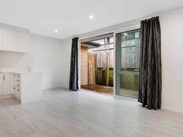 Apartment for rent in West Hoe Heights, Hibiscus and Bays